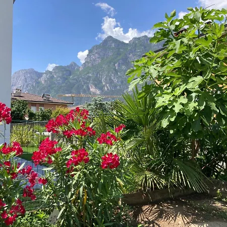 Outdooredo Garda Apartment