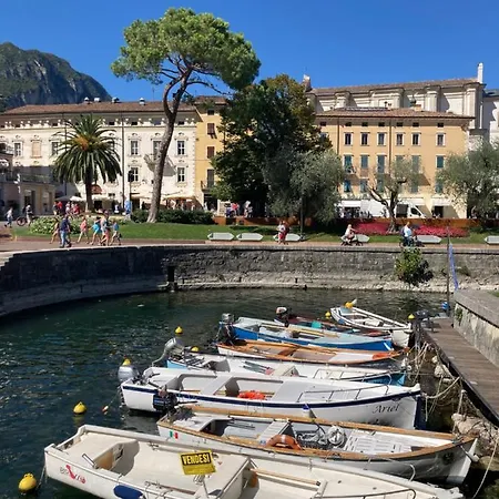 Outdooredo Garda Apartment