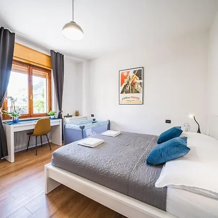 Outdooredo Garda Apartment